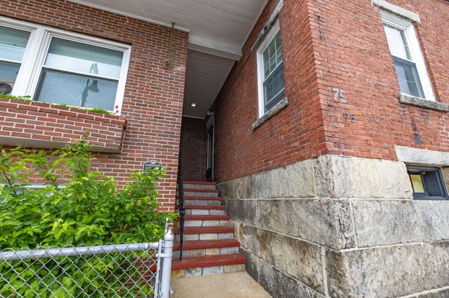 67 Stark Street, Manchester, NH 03101