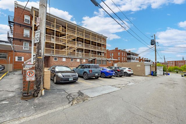 67 Stark Street, Manchester, NH 03101