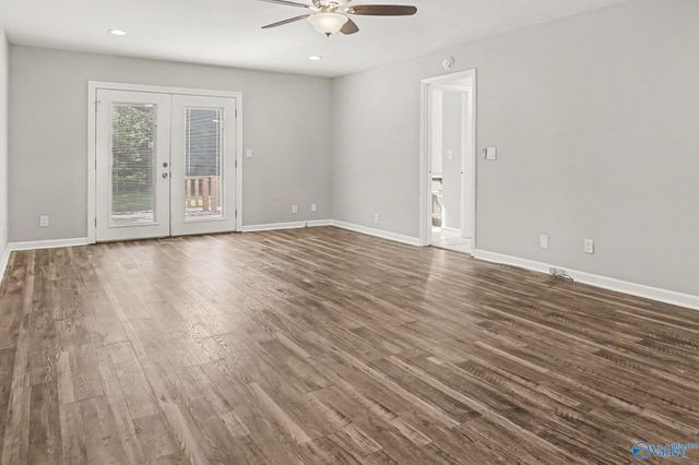 122 Brawley Drive, Owens Cross Roads, AL 35763