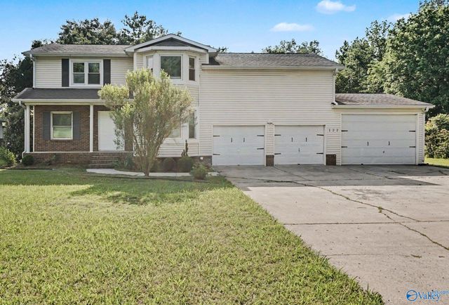 122 Brawley Drive, Owens Cross Roads, AL 35763