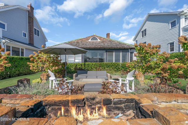 210 Roosevelt Avenue, Avon-by-the-sea, NJ 07717