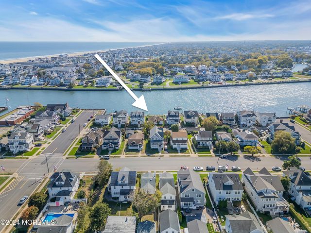 210 Roosevelt Avenue, Avon-by-the-sea, NJ 07717