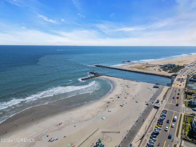 210 Roosevelt Avenue, Avon-by-the-sea, NJ 07717