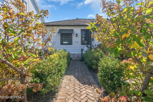 210 Roosevelt Avenue, Avon-by-the-sea, NJ 07717