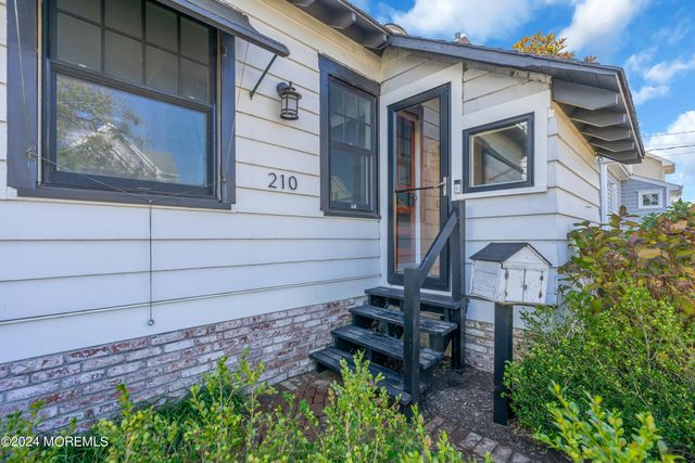 210 Roosevelt Avenue, Avon-by-the-sea, NJ 07717