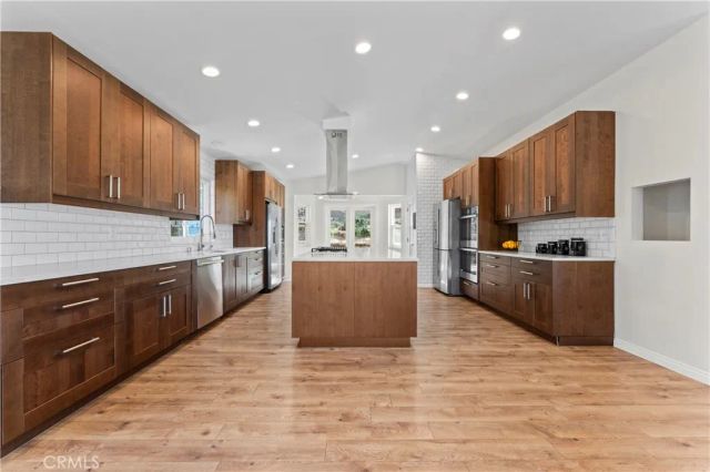 9357 Golondrina, La Mesa, CA 91941