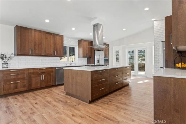 9357 Golondrina, La Mesa, CA 91941