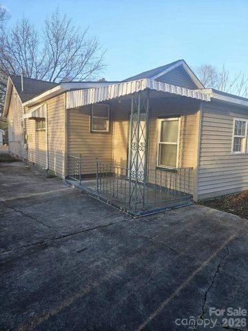 1025 Gaston Avenue, Gastonia, NC 28052