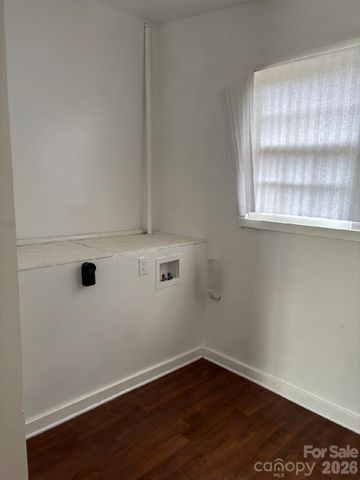 1025 Gaston Avenue, Gastonia, NC 28052