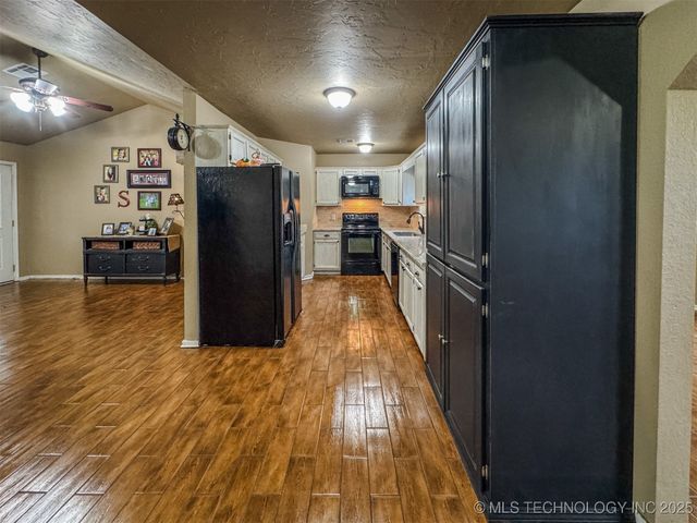 26204 S 532 Road, Park Hill, OK 74451