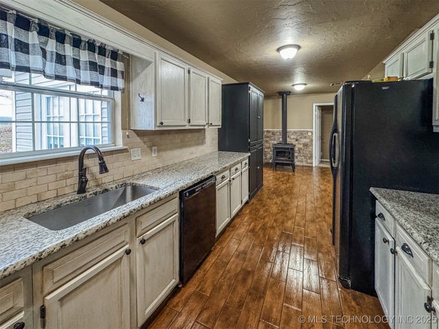 26204 S 532 Road, Park Hill, OK 74451