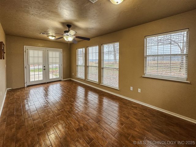 26204 S 532 Road, Park Hill, OK 74451