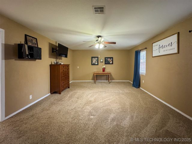 26204 S 532 Road, Park Hill, OK 74451