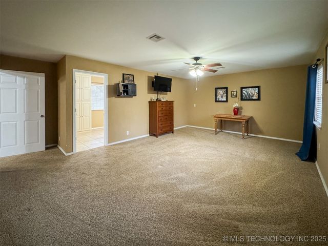 26204 S 532 Road, Park Hill, OK 74451