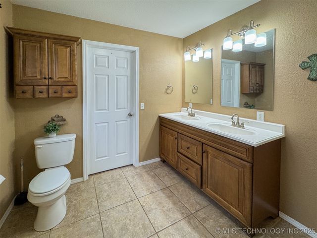 26204 S 532 Road, Park Hill, OK 74451