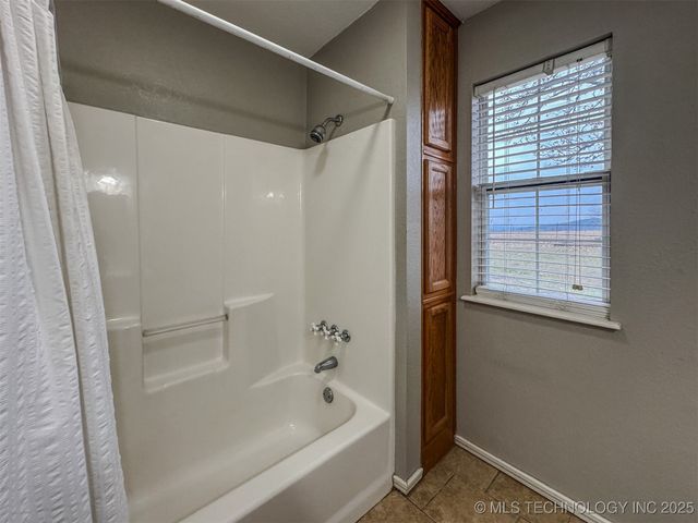 26204 S 532 Road, Park Hill, OK 74451