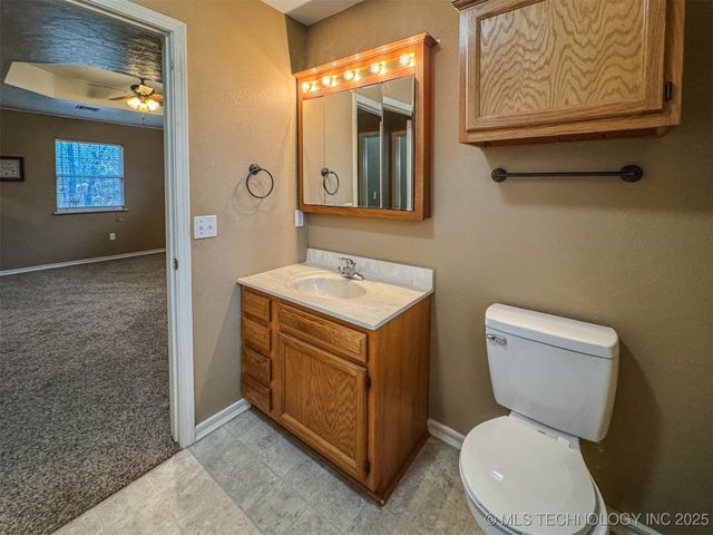 26204 S 532 Road, Park Hill, OK 74451