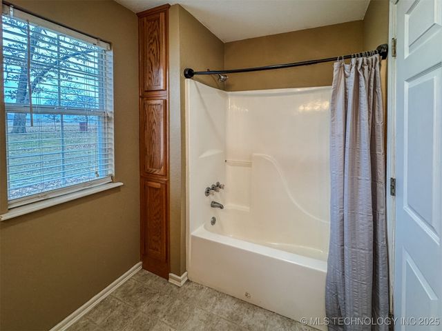 26204 S 532 Road, Park Hill, OK 74451