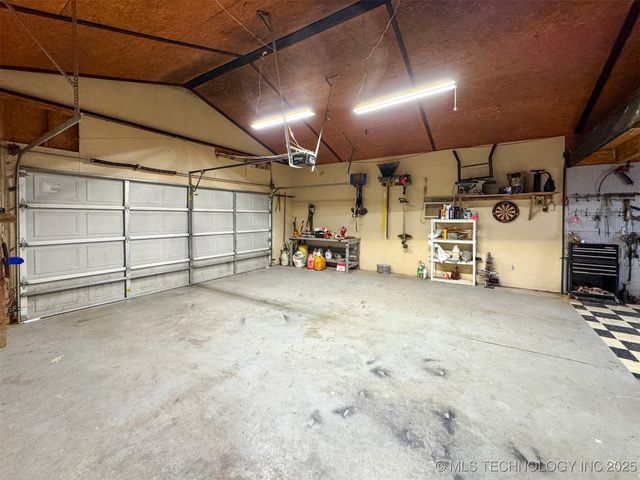 26204 S 532 Road, Park Hill, OK 74451