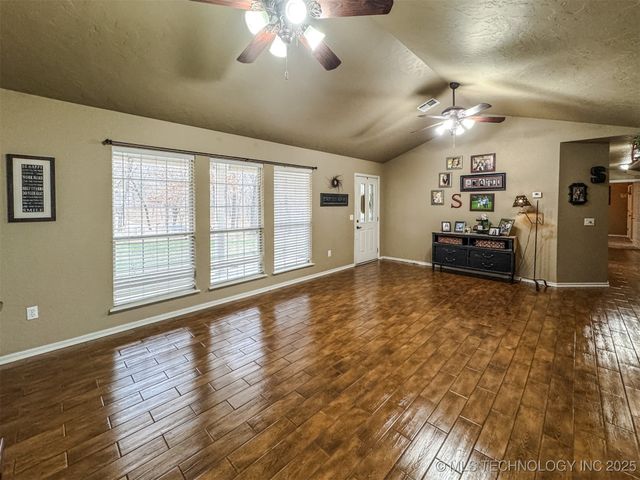 26204 S 532 Road, Park Hill, OK 74451