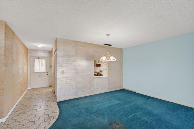 856 A Salem Lane, Lake Worth, FL 33467