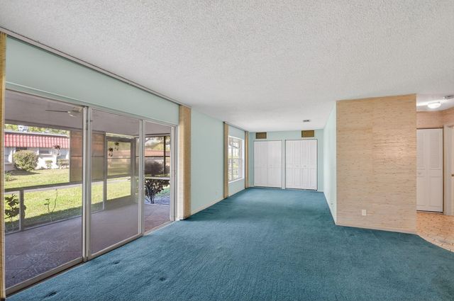 856 A Salem Lane, Lake Worth, FL 33467