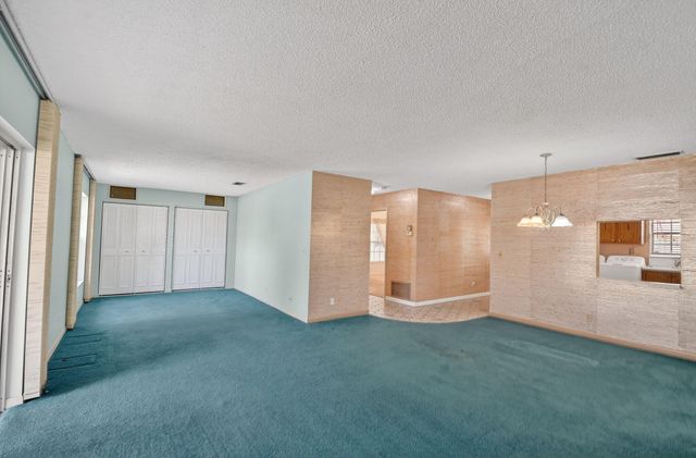 856 A Salem Lane, Lake Worth, FL 33467