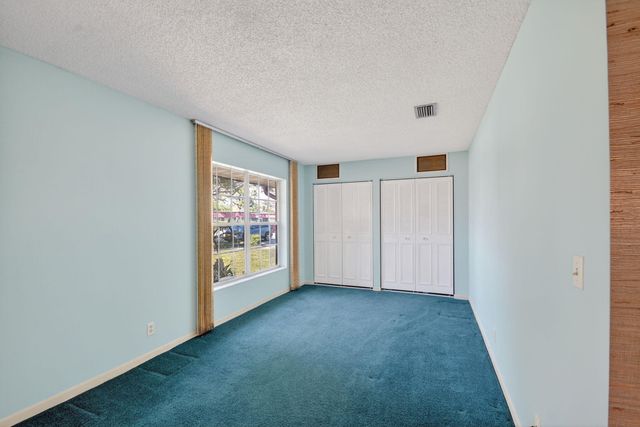 856 A Salem Lane, Lake Worth, FL 33467