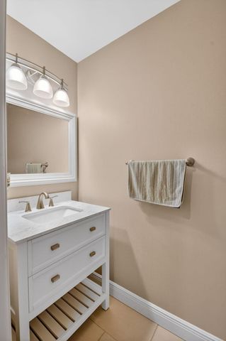 856 A Salem Lane, Lake Worth, FL 33467