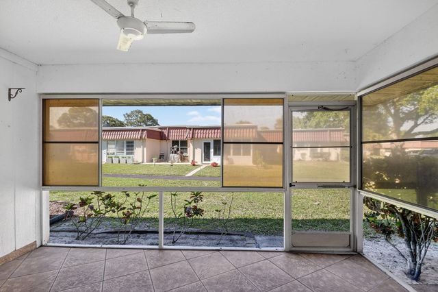 856 A Salem Lane, Lake Worth, FL 33467