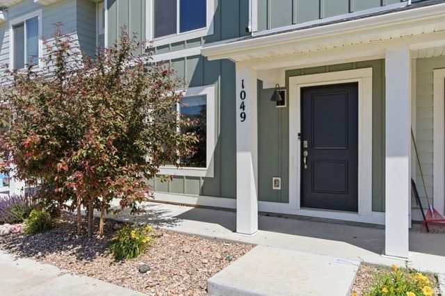 1049 E REGATTA LN, Saratoga Springs, UT 84045