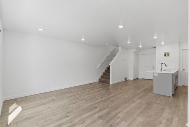 1049 E REGATTA LN, Saratoga Springs, UT 84045