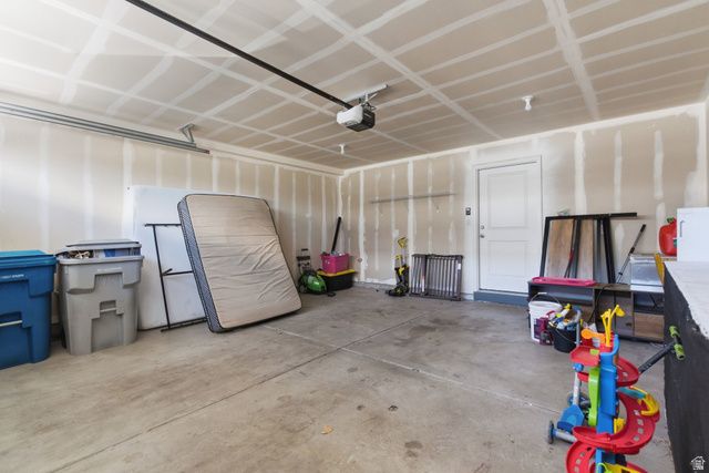 1049 E REGATTA LN, Saratoga Springs, UT 84045