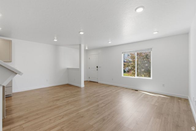 1049 E REGATTA LN, Saratoga Springs, UT 84045