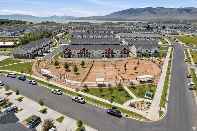 1049 E REGATTA LN, Saratoga Springs, UT 84045