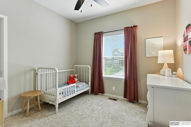 9710 S 184th Street, Omaha, NE 68136