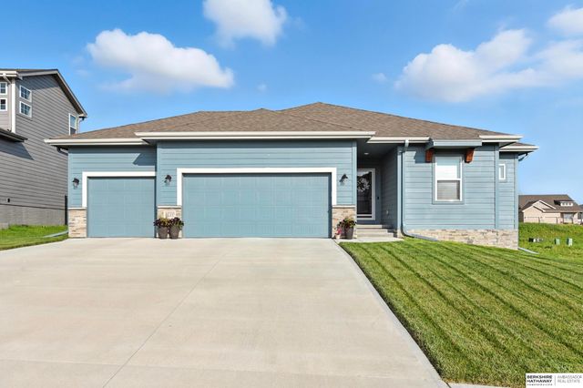 9710 S 184th Street, Omaha, NE 68136