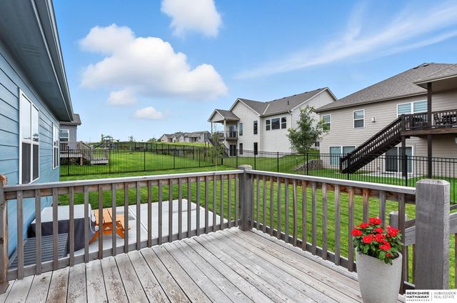 9710 S 184th Street, Omaha, NE 68136