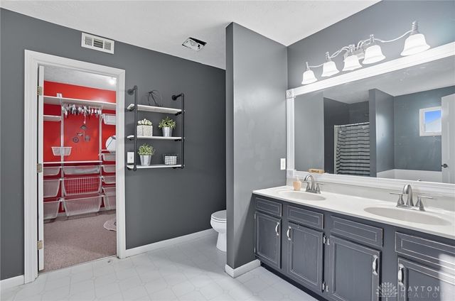 308 Sagebrush Drive, Englewood, OH 45315