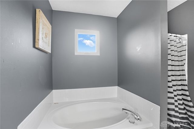 308 Sagebrush Drive, Englewood, OH 45315