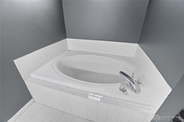 308 Sagebrush Drive, Englewood, OH 45315