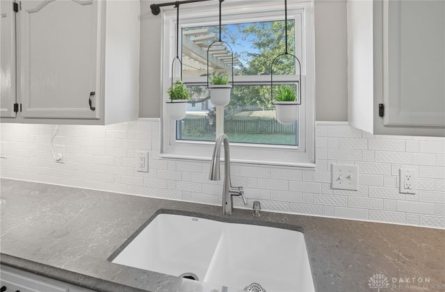 308 Sagebrush Drive, Englewood, OH 45315