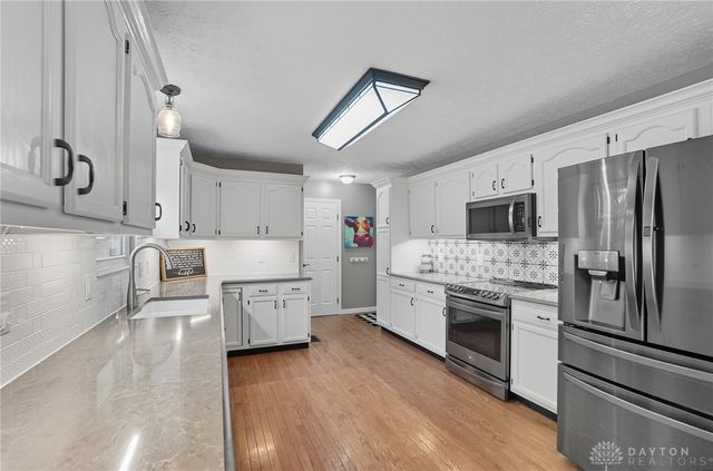 308 Sagebrush Drive, Englewood, OH 45315