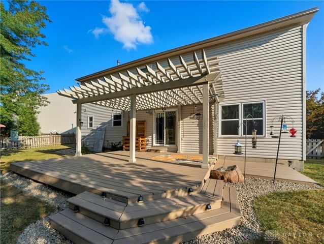 308 Sagebrush Drive, Englewood, OH 45315