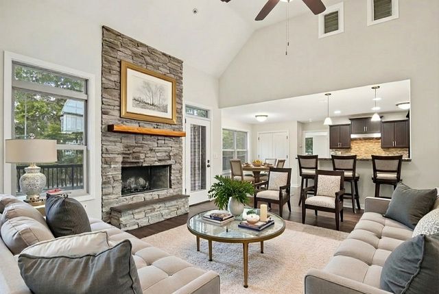 303 Cedar Hollow Ct, Lebanon, TN 37087