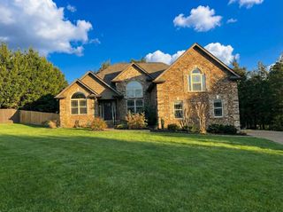 303 Cedar Hollow Ct, Lebanon, TN 37087