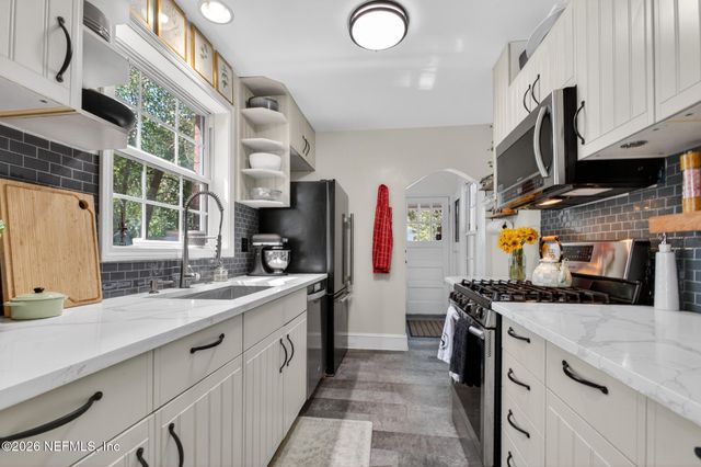 1528 BELMONTE Avenue, Jacksonville, FL 32207