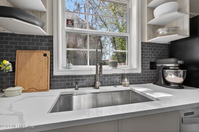 1528 BELMONTE Avenue, Jacksonville, FL 32207