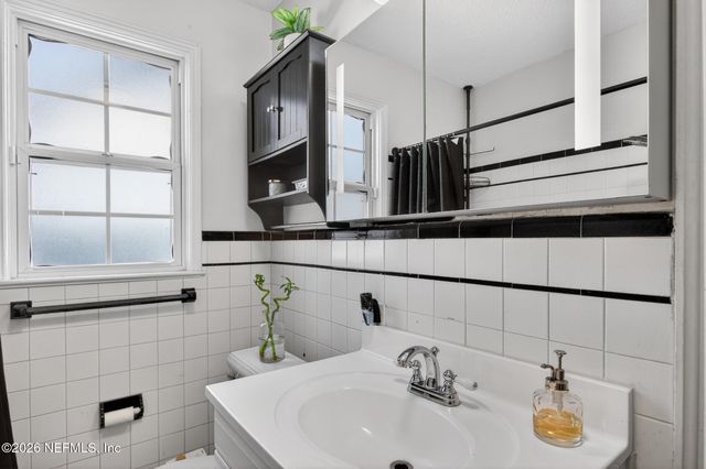 1528 BELMONTE Avenue, Jacksonville, FL 32207