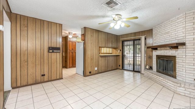 7331 Crownpiece, San Antonio, TX 78240